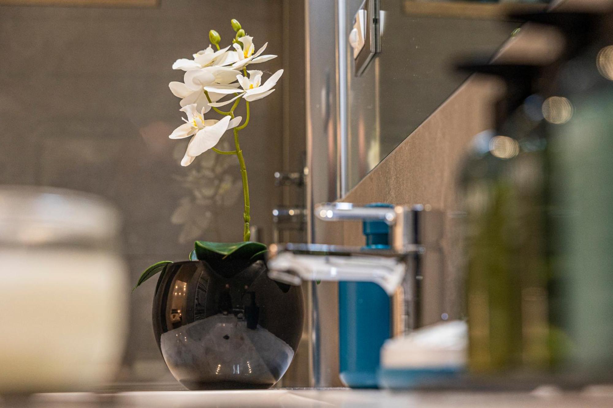 Orti Manara Design Apartments Верона Экстерьер фото